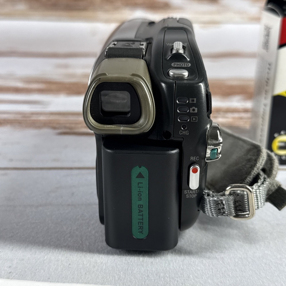 Sony DCR-DVD203 Handycam Camcorder w/Battery Charger – Read Description - Picture 5 of 8